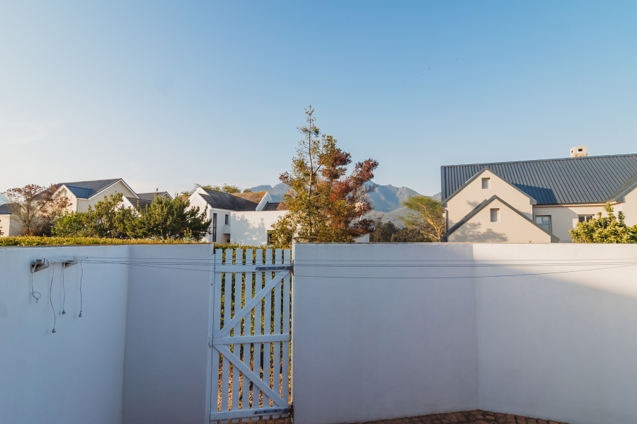 3 Bedroom Property for Sale in Kingswood Golf Estate Western Cape